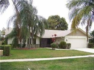16 Cedar Cir, Boynton Beach, FL 33436