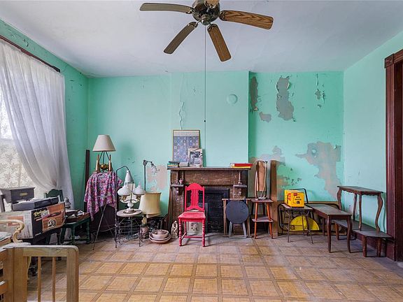 3rd image of 2904 Park Ave