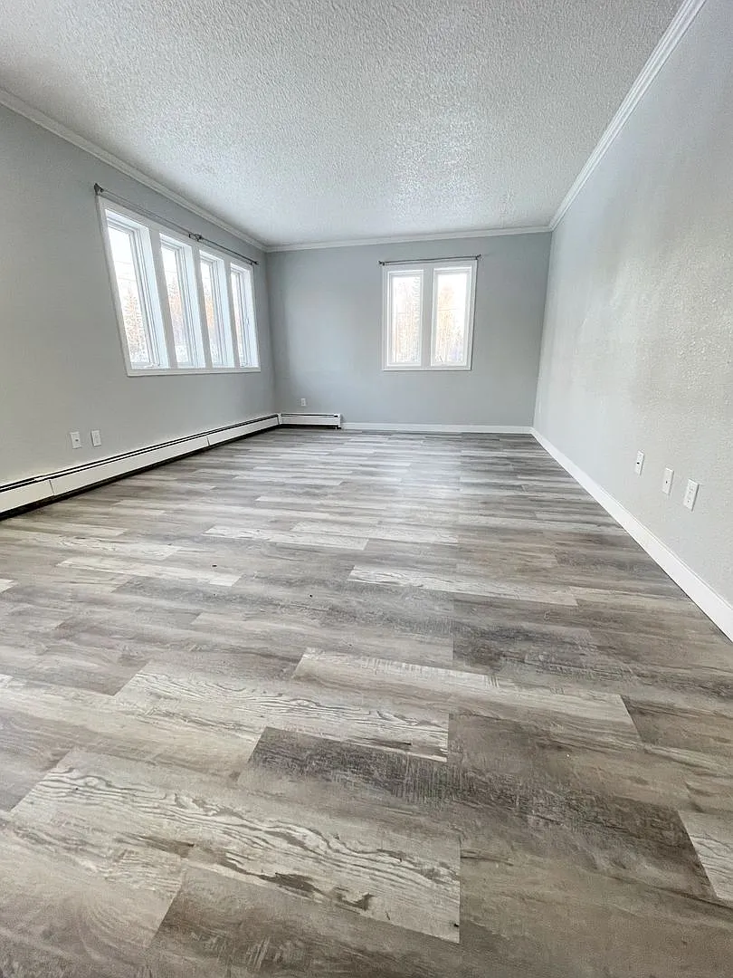 B St - 102 — Photo 2