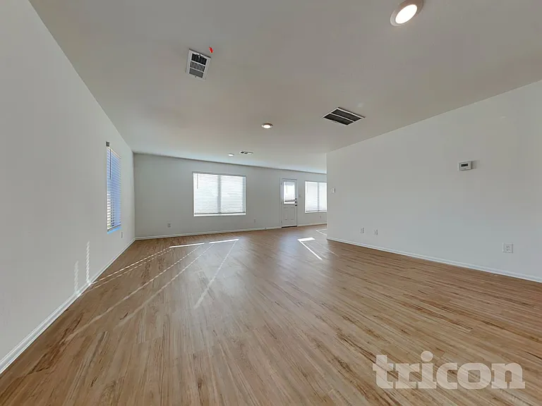 18613 Rosehill Prairie Dr — Photo 2