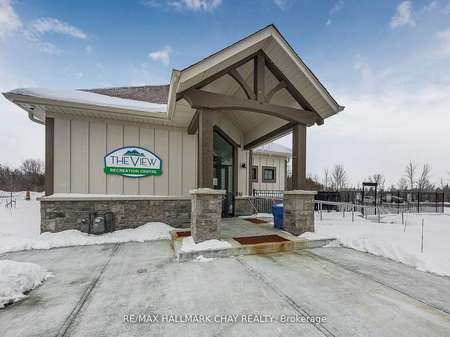 2 bed, $2,450 — Photo 2