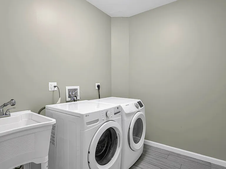 469 Central Ave #1R — Photo 7
