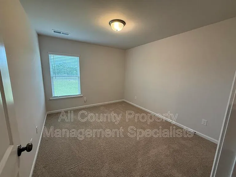 1074 Cornelia St — Photo 9