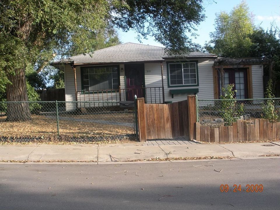1st image of 501 E Oak St