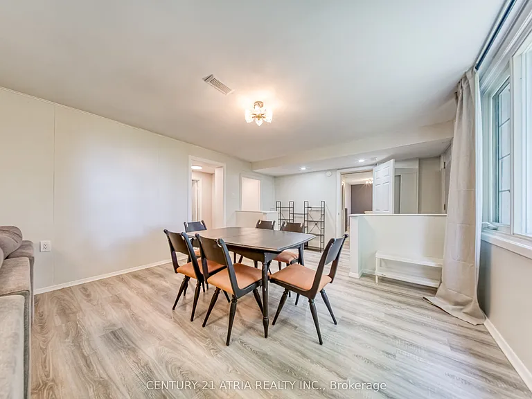 140 Ridgewood Rd #BASEMENT — Photo 4