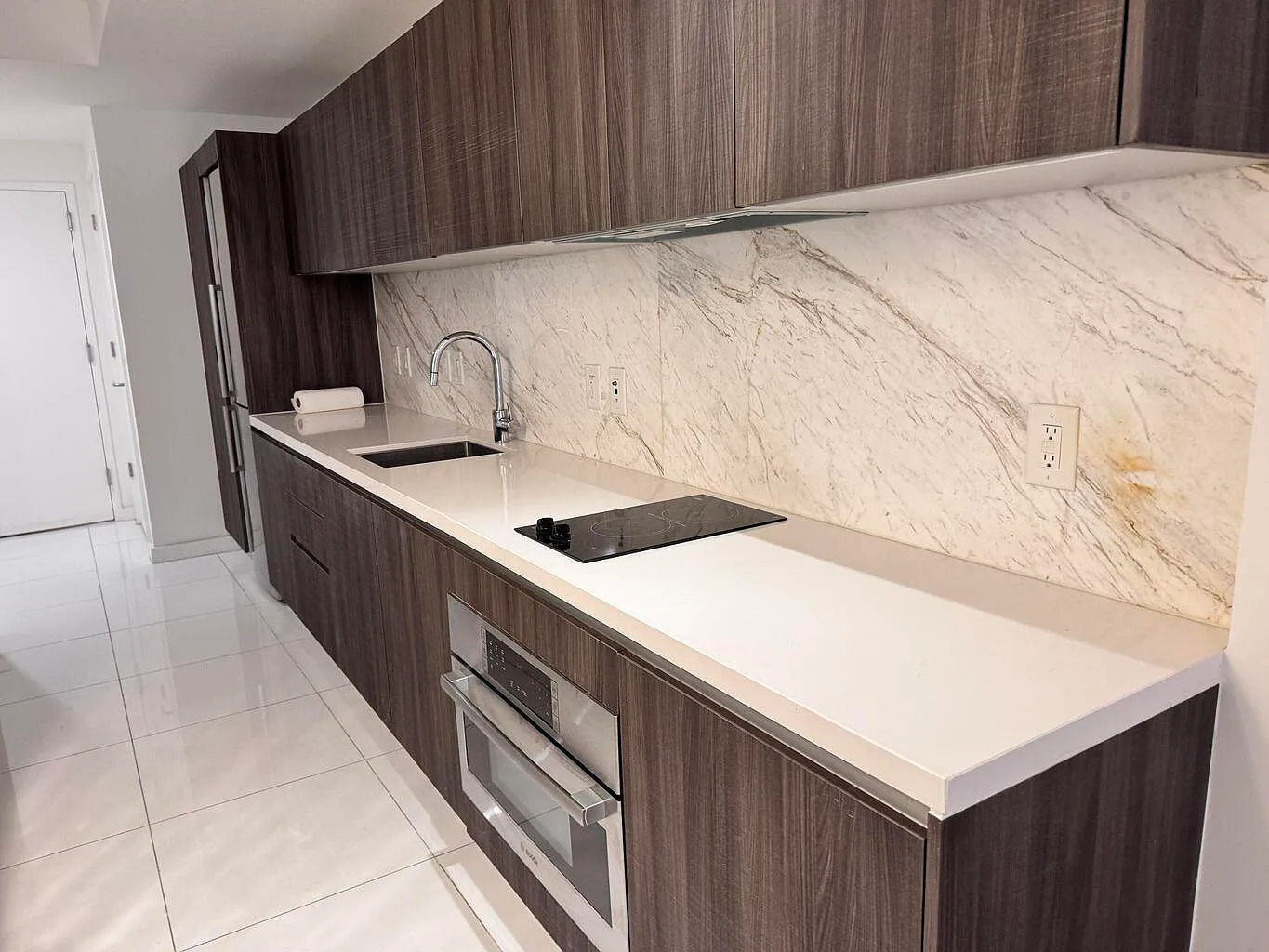 Studio, 622 sqft, $2,999 — Photo 3