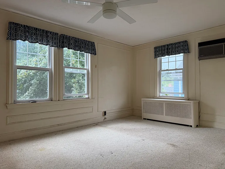 291 Russett Rd — Photo 24
