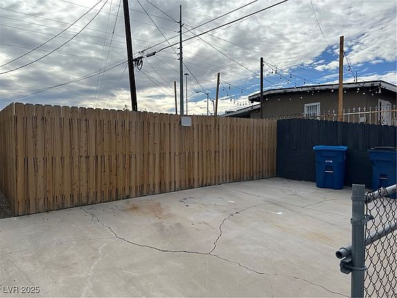 3rd image of 4901 Nebraska Ave