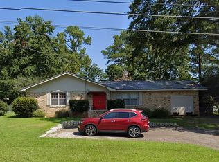 1902 Sullivan Dr, Dothan, AL 36303