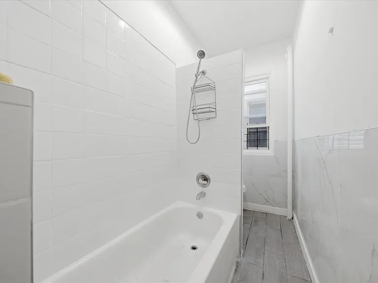 1307 College Ave #2 — Photo 9