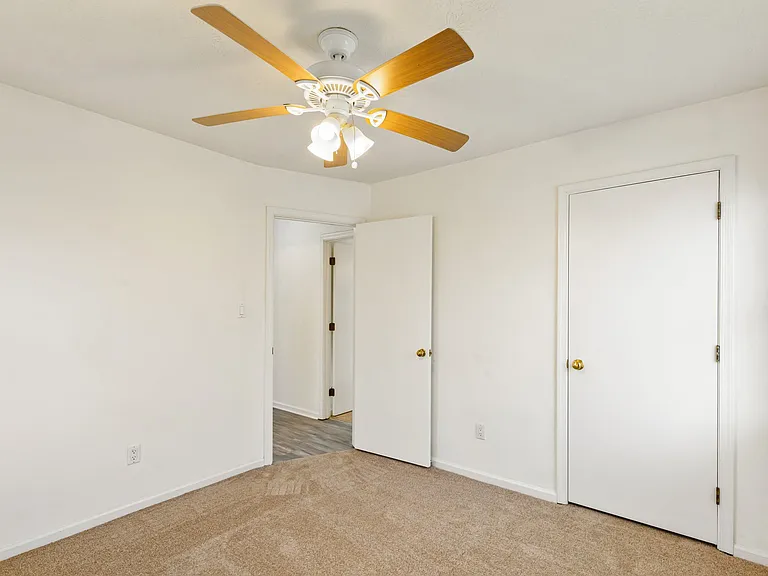 912 Harpersville Rd — Photo 17