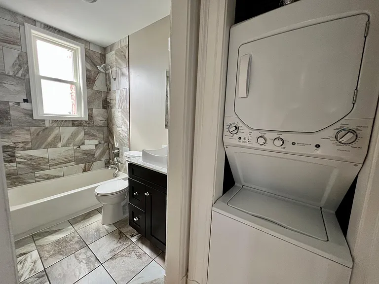 94 S Main St #302 — Photo 9