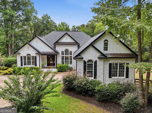 8665 Bay Dr, Gainesville, GA 30506