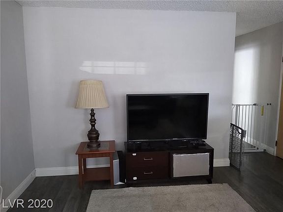 3rd image of 3671 Blue Lake Ave