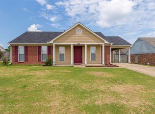 109 Country Meadow Dr, Senatobia, MS 38668
