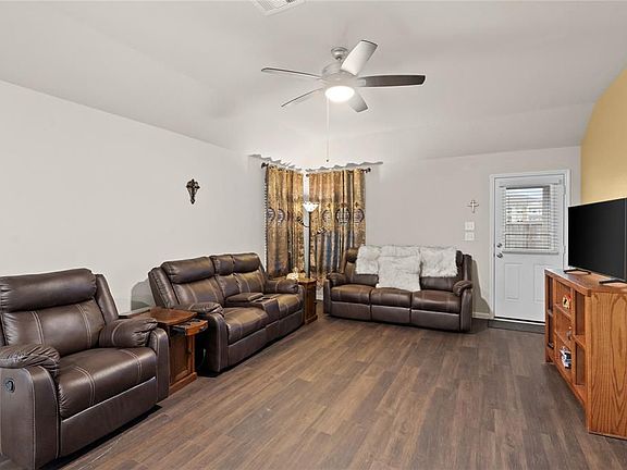 5th image of 21314 Honey Flower St