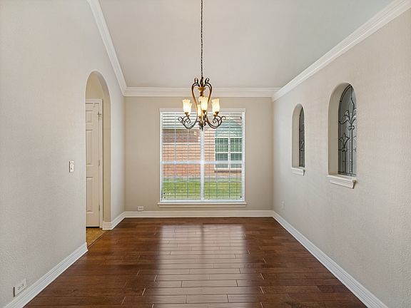 4th image of 4557 Oak Shores Dr