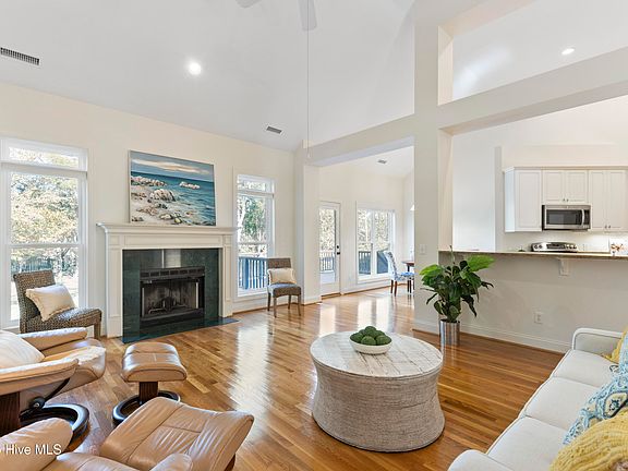 2nd image of 4817 Wedgefield Drive
