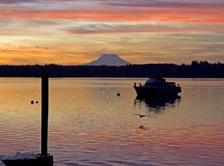 2125 Beverly Beach Dr NW, Olympia, WA 98502