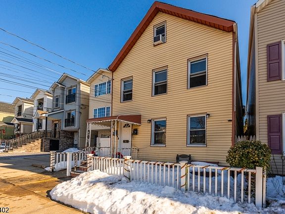 2nd image of 54 Florida St