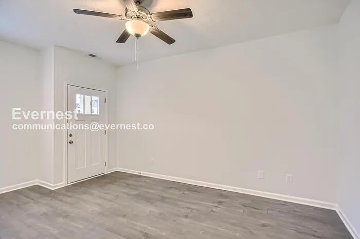 202 Ansley Way — Photo 9
