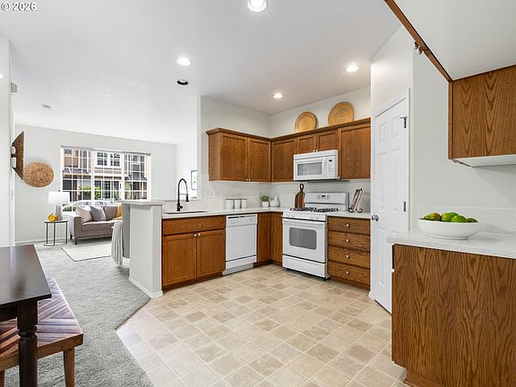5th image of 17073 SW Pleasanton Ln