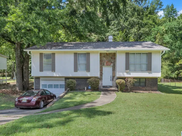 624 Basswood Dr, Adamsville, AL 35005