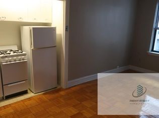 1209 W Sherwin Ave APT 208, Chicago, IL 60626