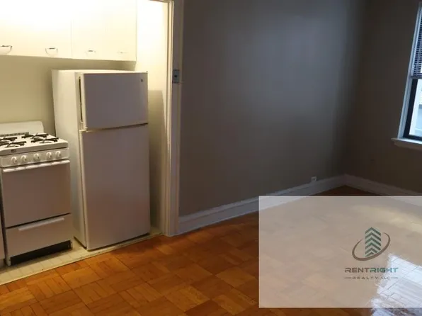 1209 W Sherwin Ave, Chicago, IL