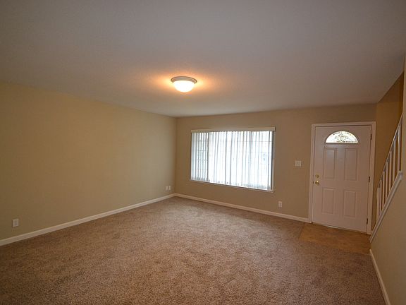 3rd image of 854 Arundel Way