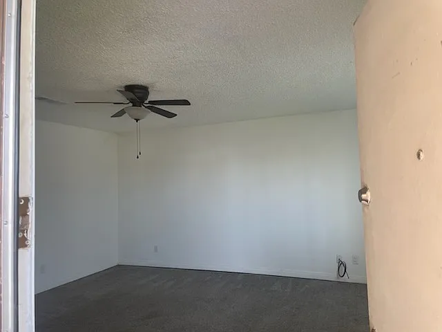 1401 Reese Ave — Photo 3