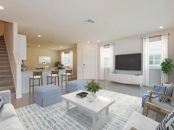 1440 Tristar Dr, Plant City, FL 33563