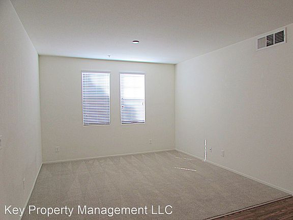 3rd image of 50 Aura De Blanco St Unit 5204
