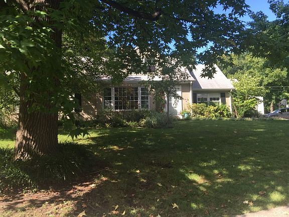 3rd image of 429 Oakcraft Ln