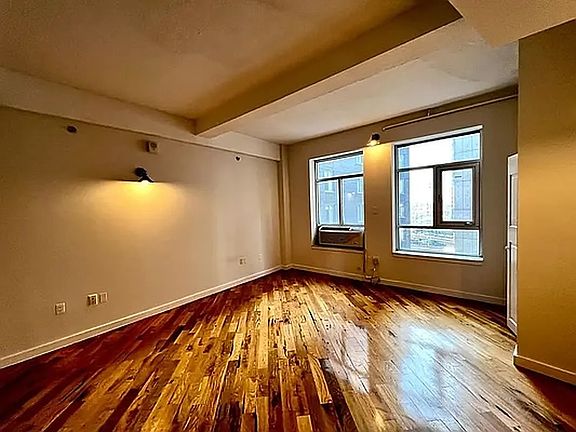 3rd image of 29-28 41st Ave #1110