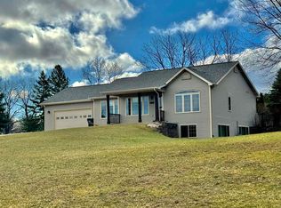 550 Ann Ct, Berlin, WI 54923