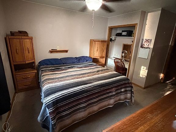 4th image of 341 W Wood Ave