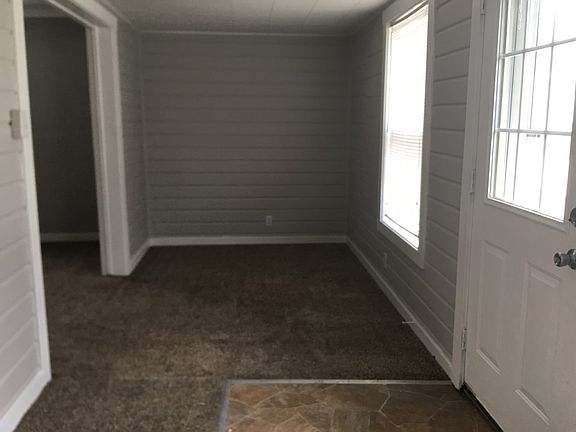 3rd image of 1218 Emerson Ave