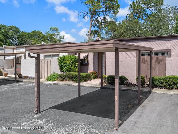 3rd image of 2238 Oak Wind Dr