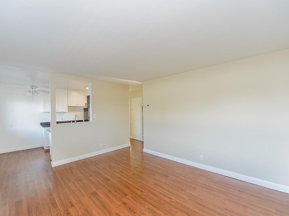 1st image of 524 E Maude Ave APT 18