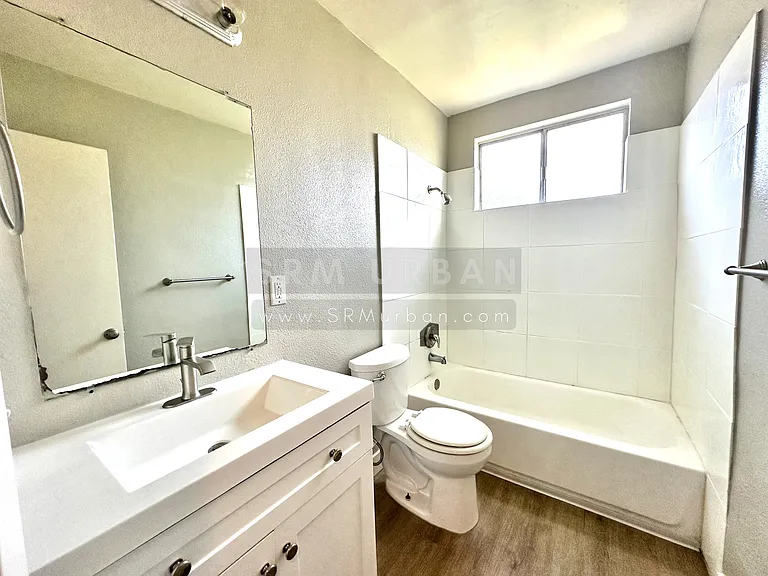 341 Garfield St #B — Photo 8