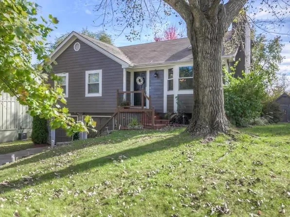 8209 NW 79th Ter, Kansas City, MO 64152
