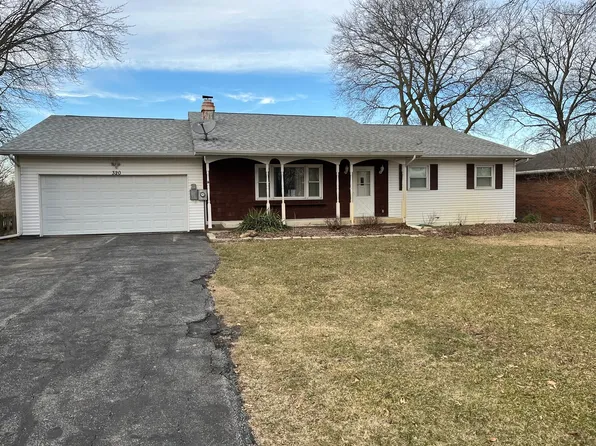 320 S Hislop Dr, Cissna Park, IL 60924