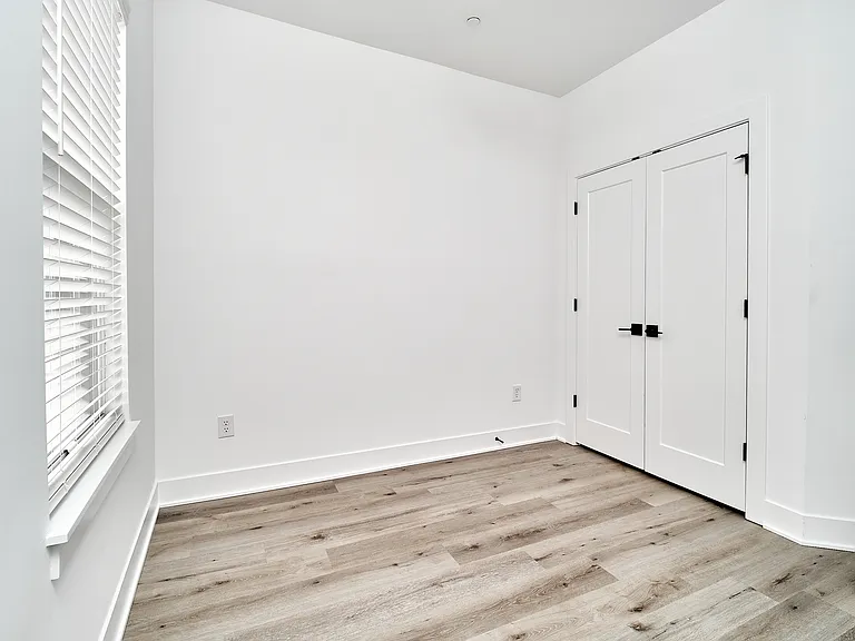 519 Fulton St — Photo 48
