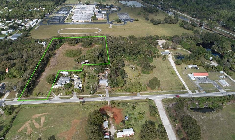 1st image of 1413 Laurel Dr