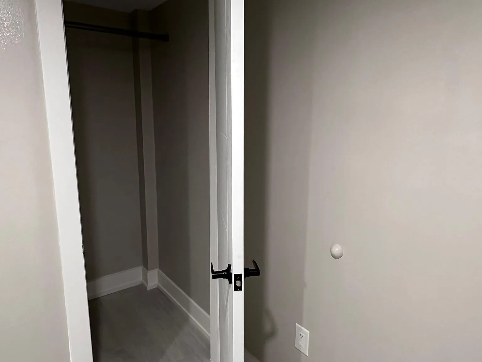 1 bed, $1,600 — Photo 2