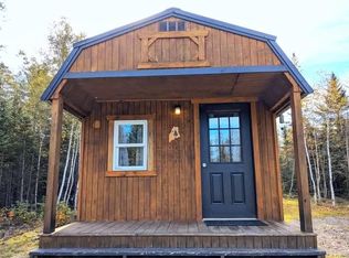 16 Moose Dr, Phillips, ME 04966