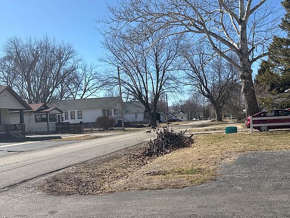 5th image of 2365 E Converse St