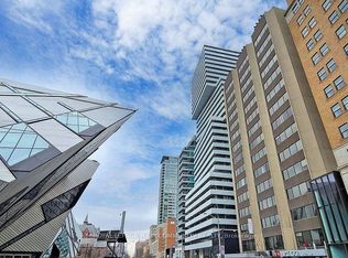 200 Bloor St W #2008, Toronto, ON M5S0B1