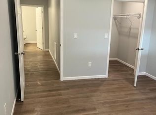 405 Franklin St #5, Elroy, WI 53929